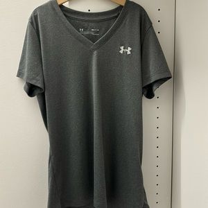 Women’s v-neck Under Armour t-shirt